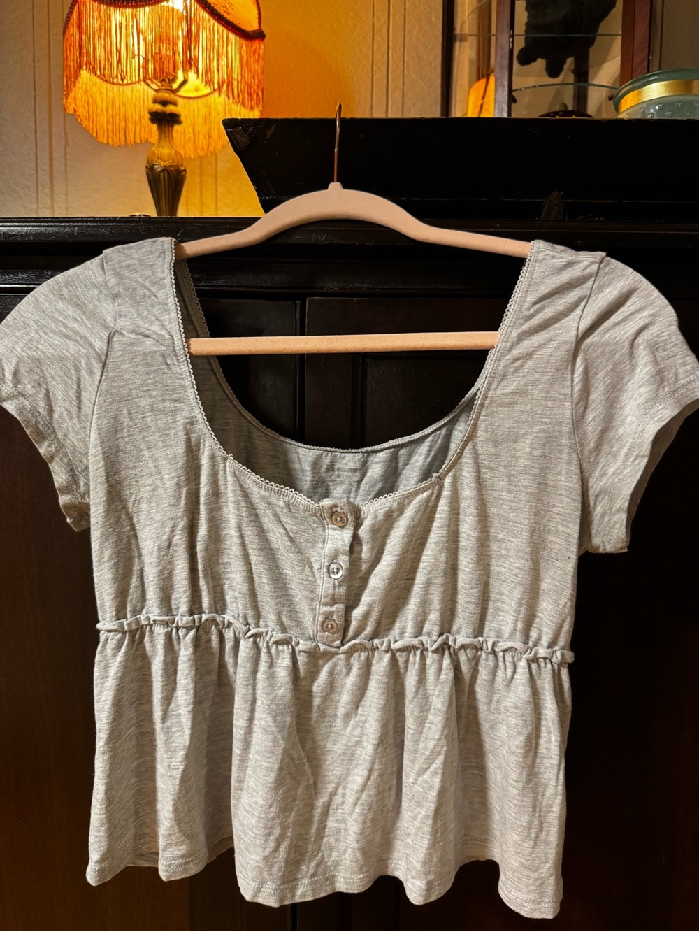 No Boundaries Light Gray Scoop-Neck Button Peplum Crop Top